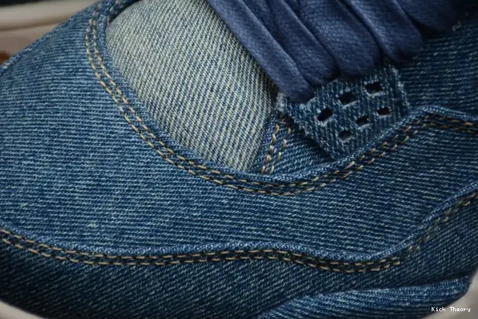 Kick Theory AO2571-401 Nike Air Denim x Levi's Jordan 4 0615